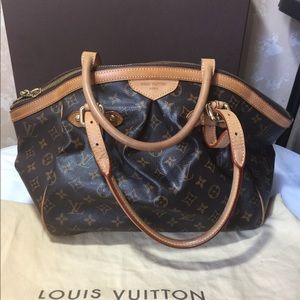 🎉sale🎉Authentic Louis Vuitton Tivoli GM size